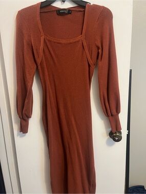 Zesica Rust Long-Sleeve Ribbed Midi Dress